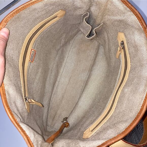 DOONEY & BOURKE TAN CANVAS SIGNATURE PRINT SHOULDER BAG ASIS - Picture 10 of 13